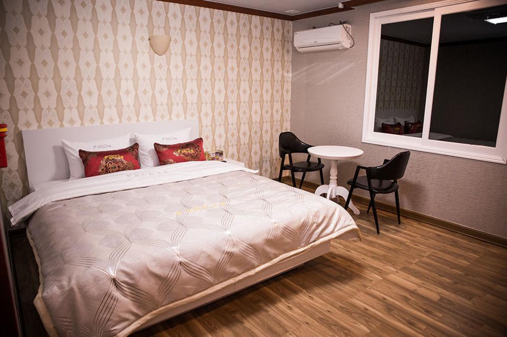 Picasso Motel Haeundae Puszan Kültér fotó