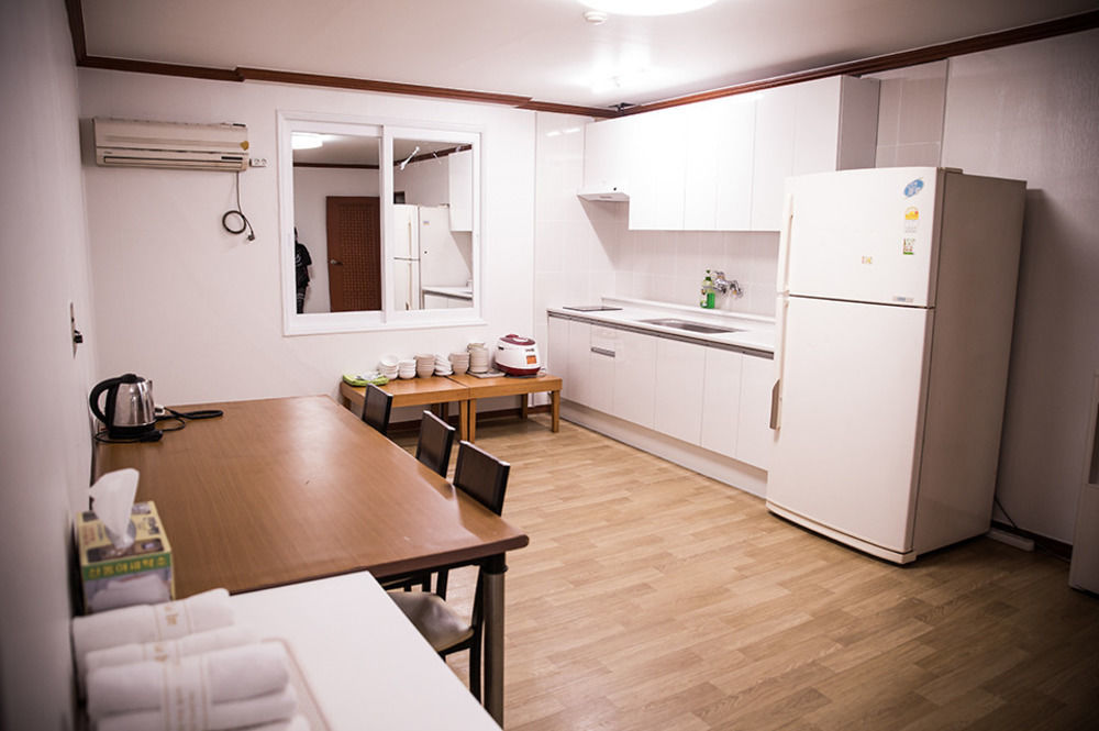 Picasso Motel Haeundae Puszan Kültér fotó