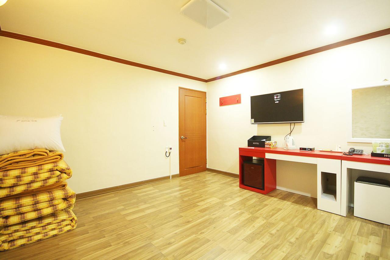 Picasso Motel Haeundae Puszan Kültér fotó